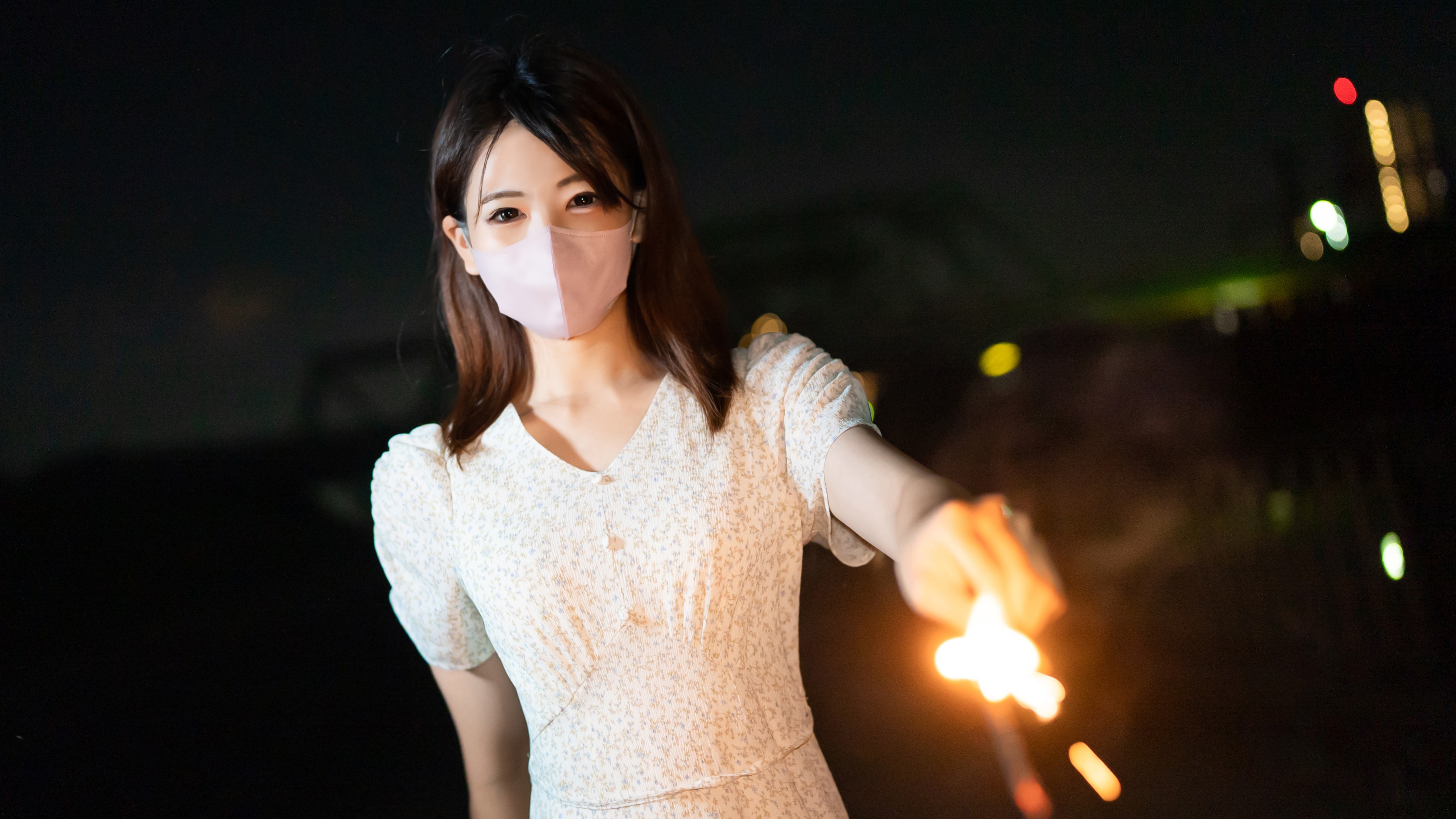 FC2PPV-3124662-일반인 시네마 화풍! 불꽃놀이처럼 바쁘게 격렬하게 만나는 여름날의 추억. 설마 그녀 같은 숙련된 여대생 일본 야동-노모