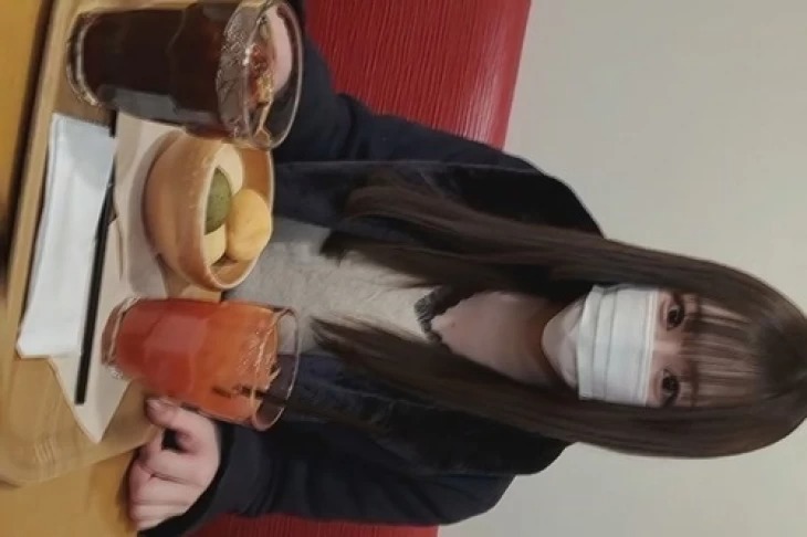 FC2PPV-2708760-일반인 꿈을 쫓는 큰 젖 카페 점원 요츠바사나-노모