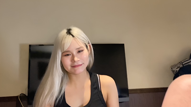 FC2PPV-4704290 시부야에서 만난 22세 아름다운 피팅 모델 겸 가게 점원 일본 야동-노모