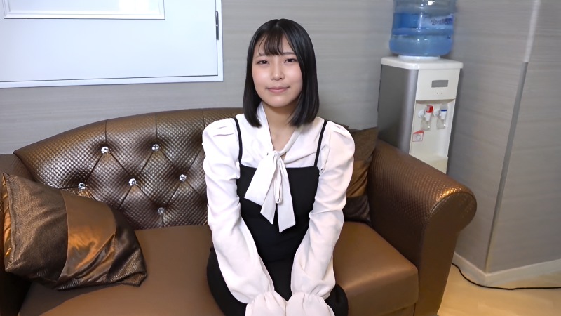 FC2PPV-4617605 맛깔난 핑크 보지를 잘 벌려주는 소녀 일본 야동-노모