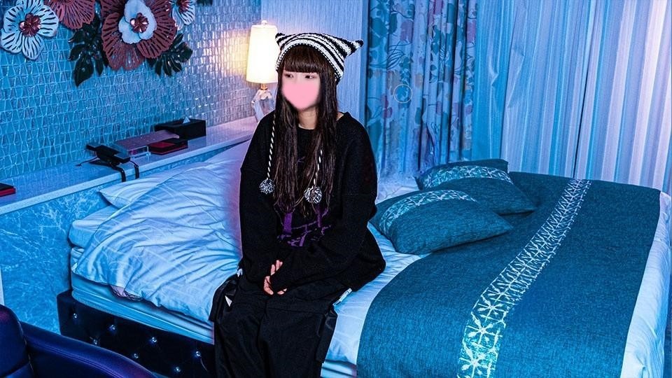 FC2PPV-4323773 섹스를 좋아하는 순진한 미소녀 일본 야동-노모