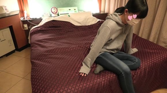 FC2PPV-1538617 남자의 나체를 본 적 없는 순진한 여학생 18세 일본 야동-노모