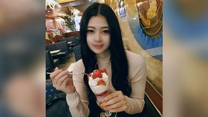 FC2PPV-2483318 긴 검은 생머리의 인기가 많은 여대생 일본 야동-노모