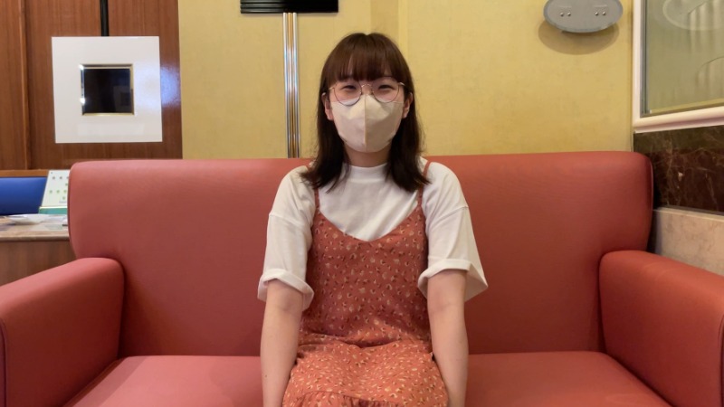 FC2PPV-3617227 열심히 일하는 안경 소녀 일본 야동-노모