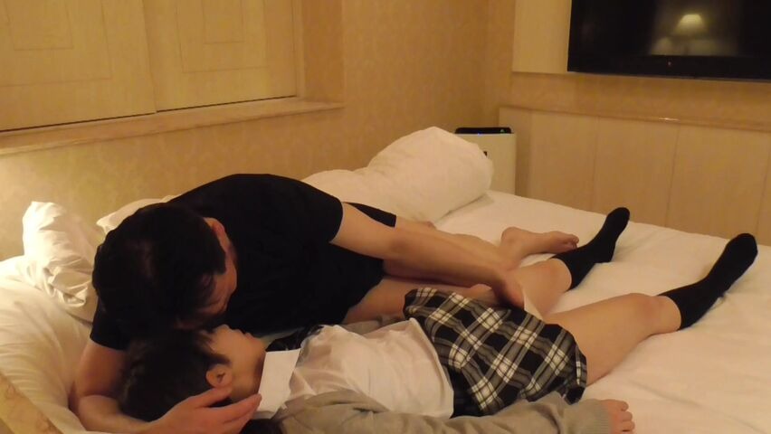 FC2PPV-1401329 돈이 필요한 여대생 일본 야동-노모