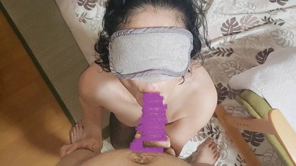 FC2PPV-1537404 남편이 출장중인 틈을 타 다른 남자와 자는 기혼 여성 일본 야동-노모