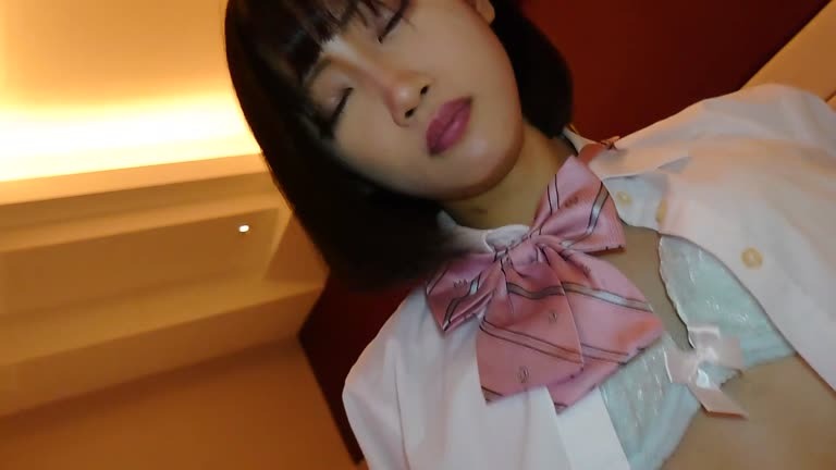 FC2PPV-1403311 아담한 몸매를 가진 인기가 많은 여대생 일본 야동-노모