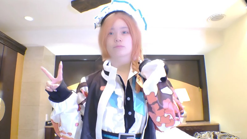 FC2PPV-4555142 피부가 하얗고 다리가 예민한 19세 날씬한 소녀 일본 야동-노모