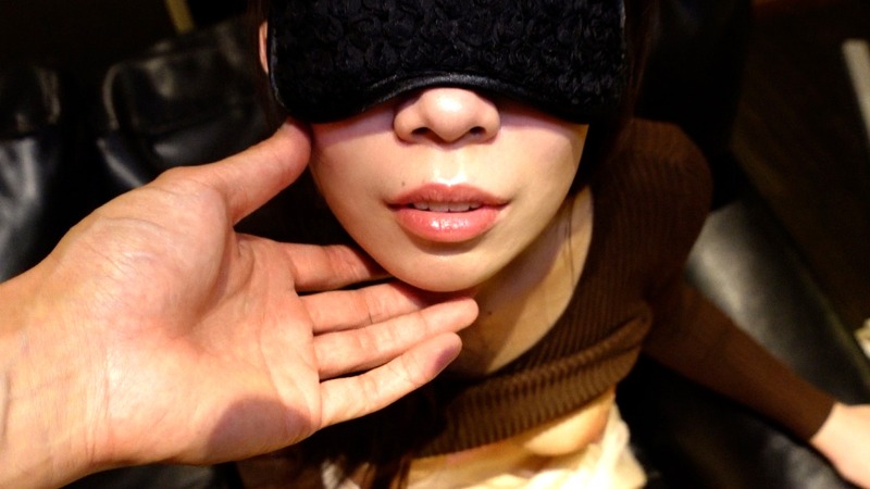 FC2PPV-2548049 아담한 몸매를 가진 가면을 쓴 여자 일본 야동-노모