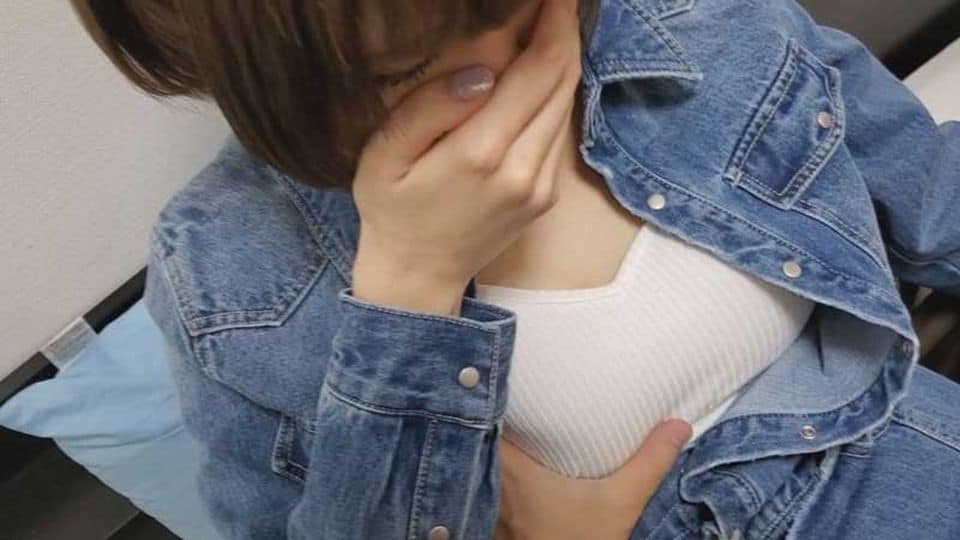 FC2PPV-1732762 돈이 필요한 단발머리 소녀 일본 야동-노모