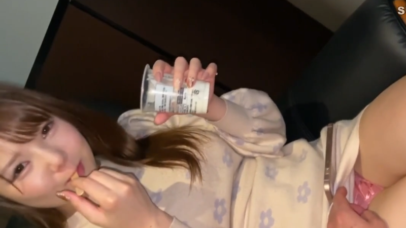 FC2PPV-3195465-핑크 젖꼭지 아이나짱-노모