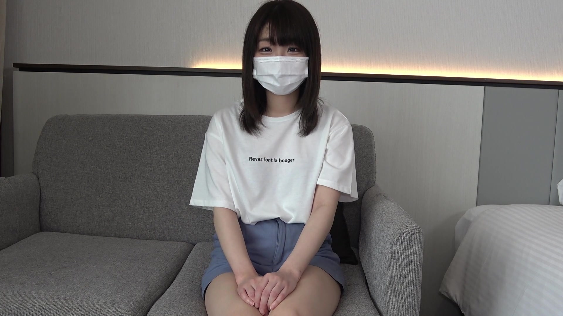 FC2PPV-1420625 귀여운 몸매를 가진 귀여운 미소녀 18세 일본 야동-노모